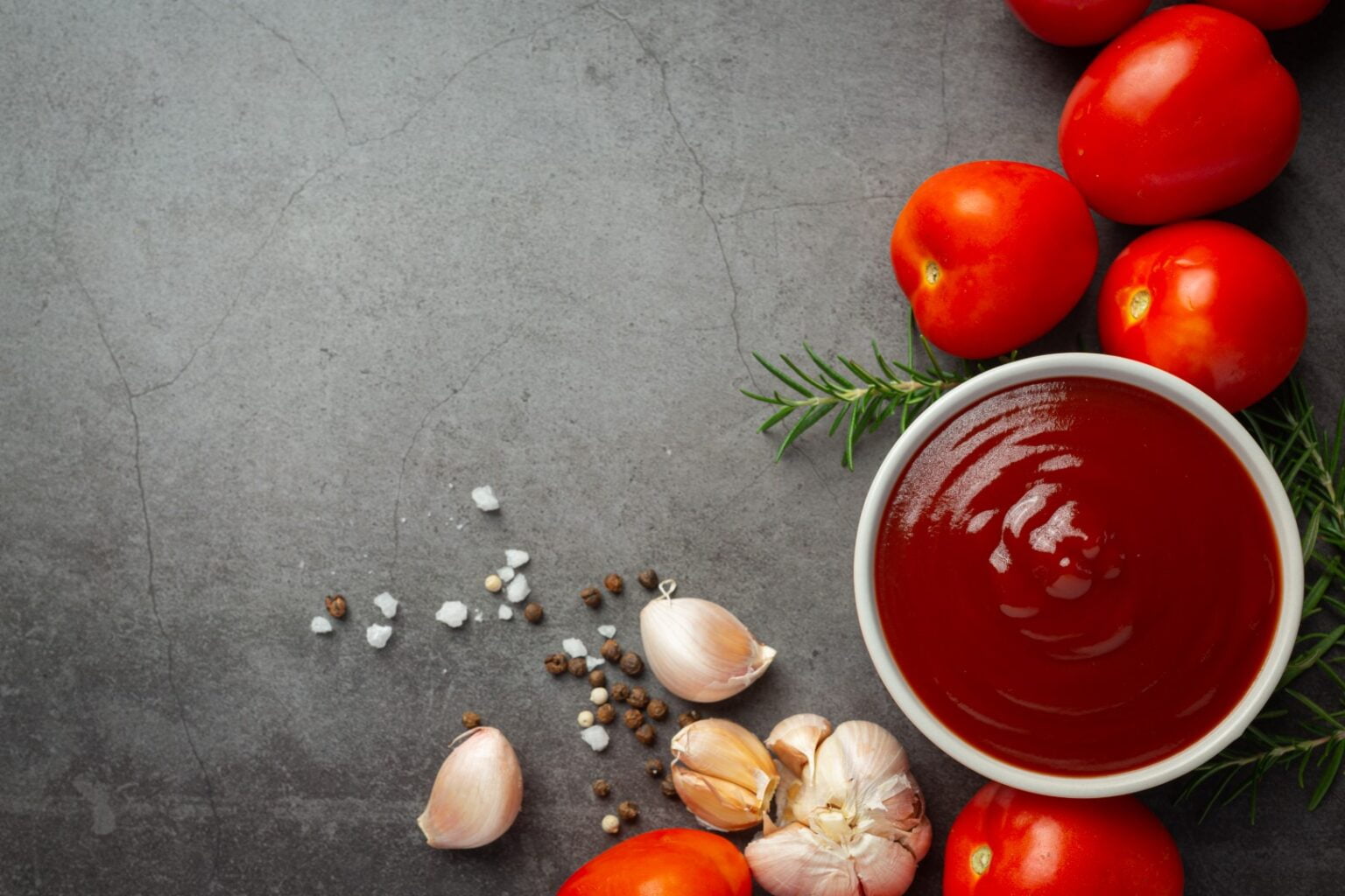 كيف يصنع كاتشب الطماطم
