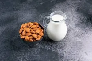 Badem sütü